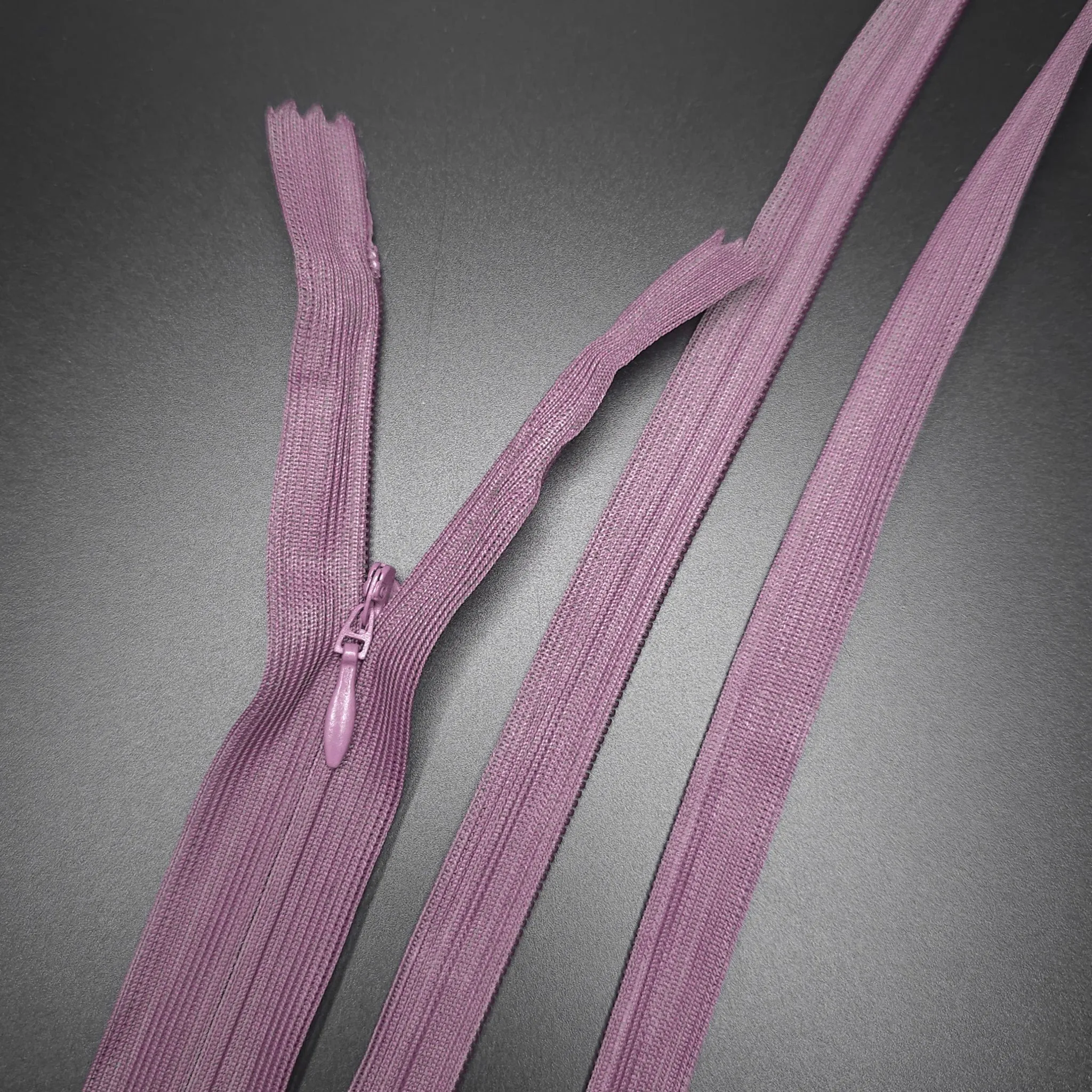 Closed End Invisible Zipper | #3 | Purple | 18'' - 46 cm