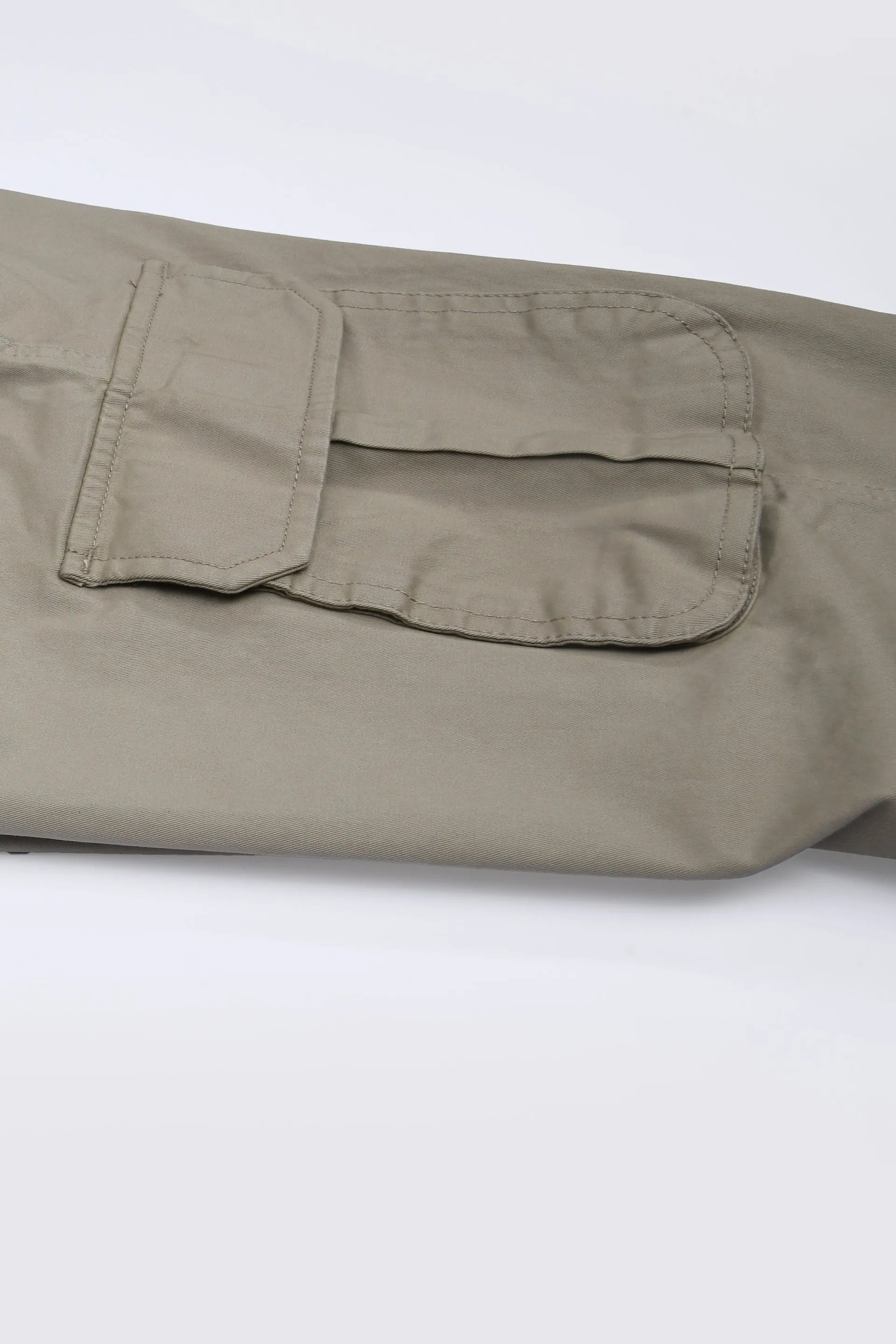 ELEVATED TWILL TAILORED CARGO PANTS IN BEIGE
