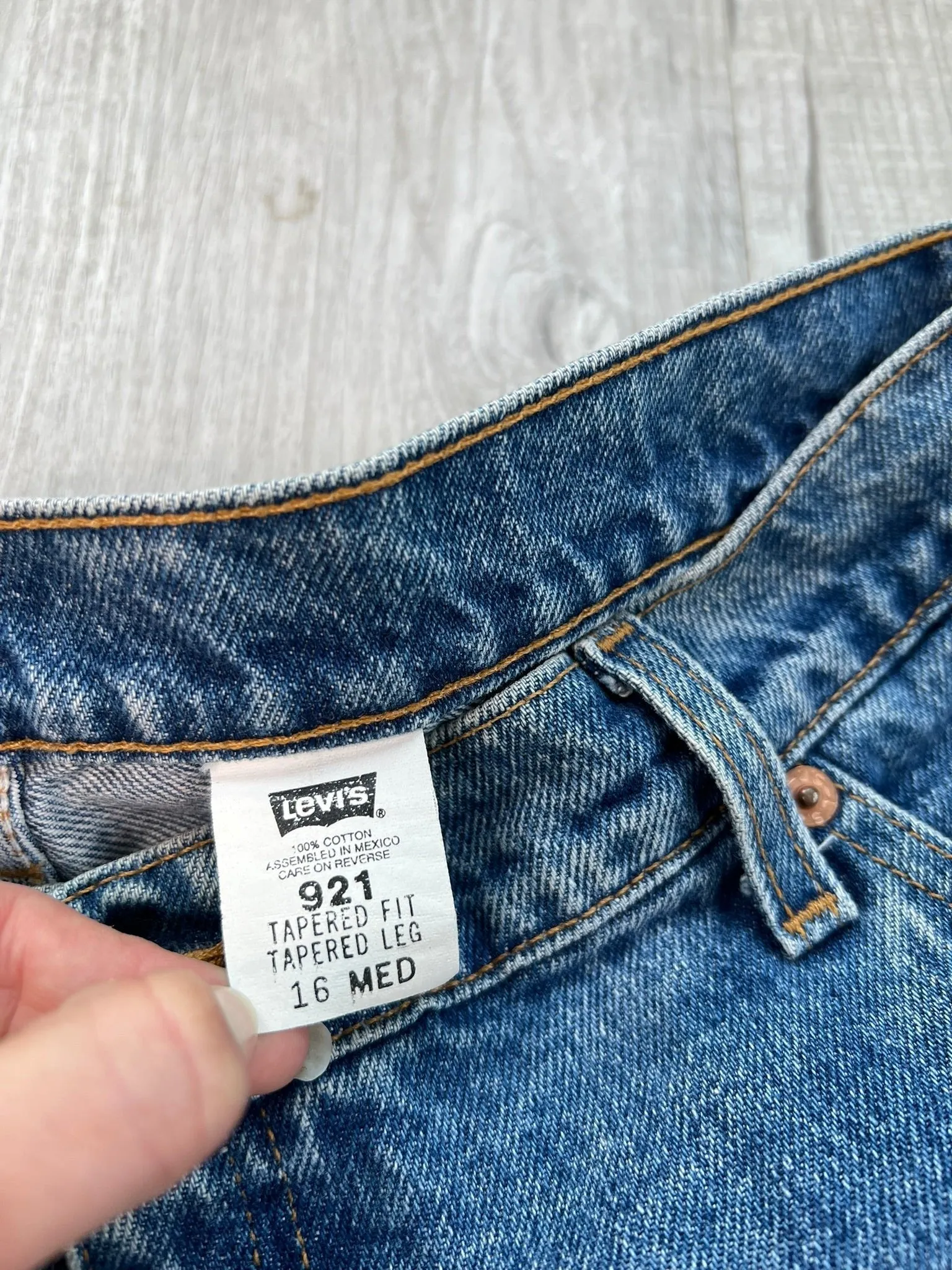 Levi’s 921 Vintage Orange Tab Tapered Fit Tapered Leg Blue Jeans