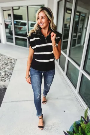 SIZE L - Timeless Style Black Striped Sweater Vest