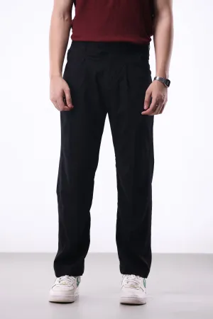 Tailored Pleated Pants in Black
