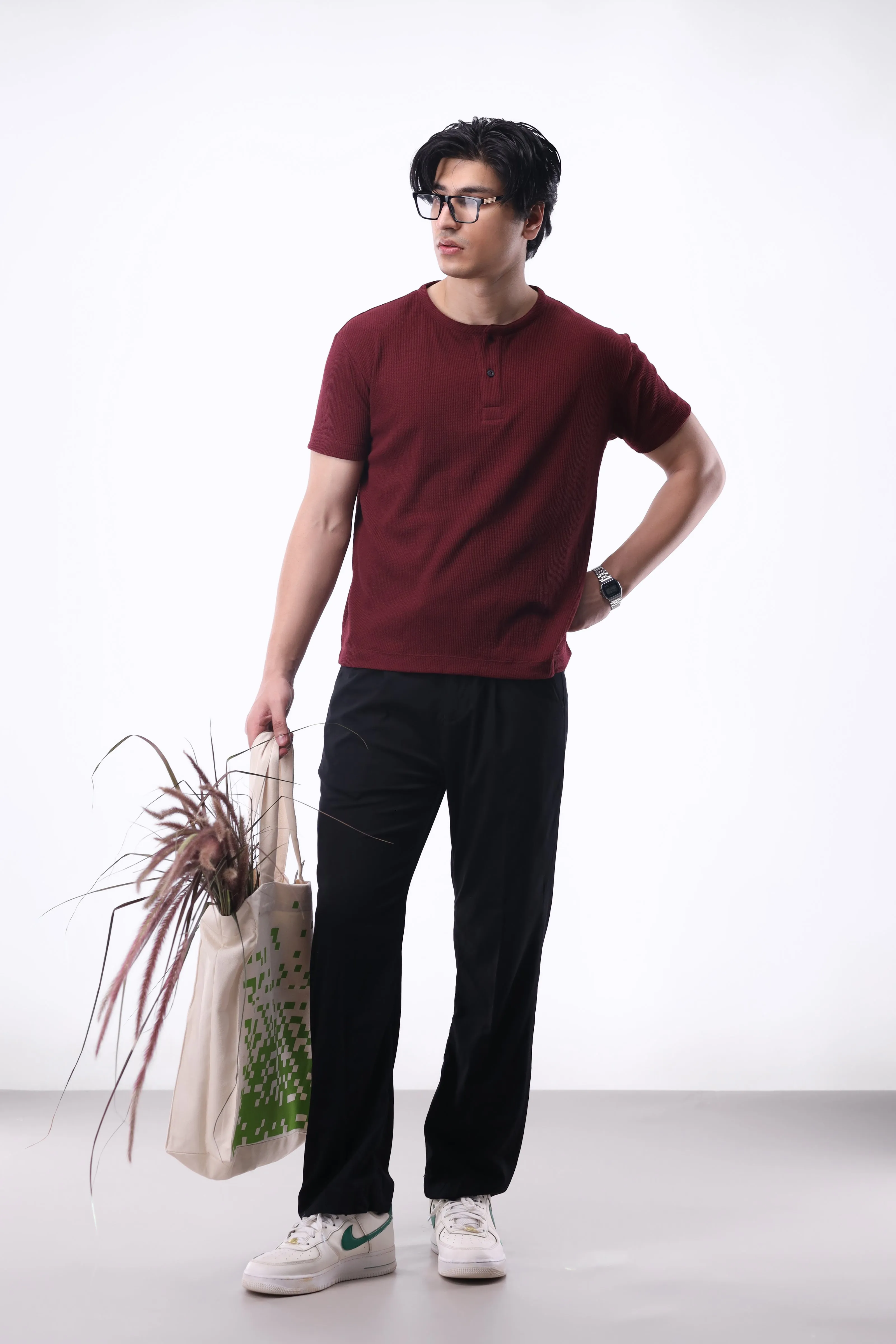 Tailored Pleated Pants in Black