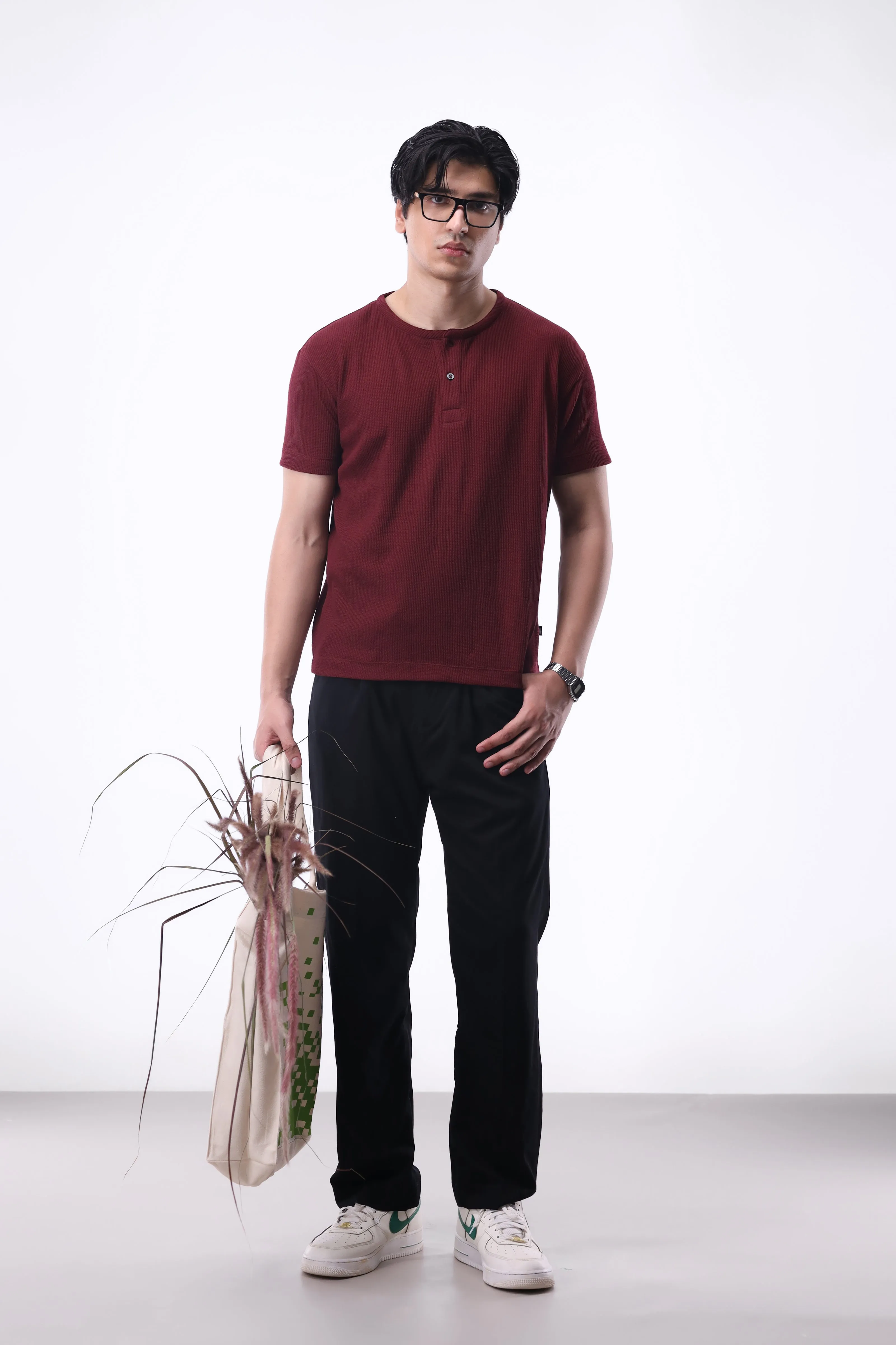 Tailored Pleated Pants in Black